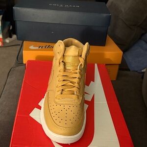 Nike women’s Golden Tan Sneakers